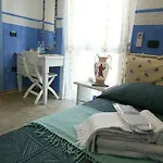 Appunti Di Viaggio & Breakfast Гостевой дом 4*